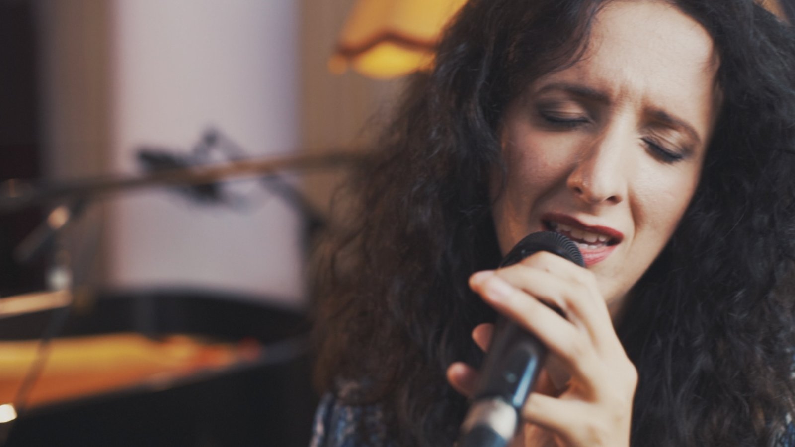 Keep me imperfect - She Used to Be Mine (videoclip)